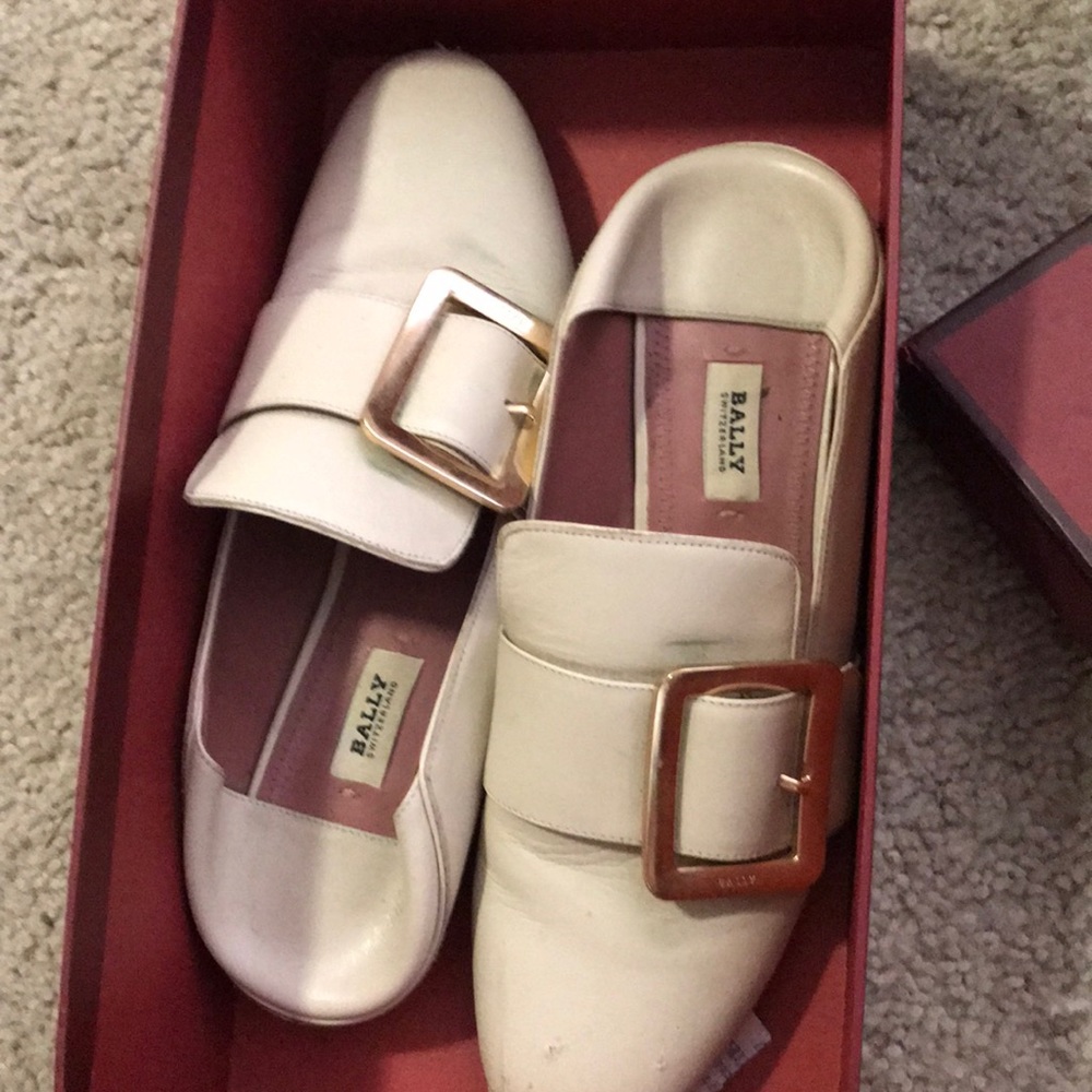 Bally flat/ loafer women size 6